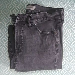 Madewell distressed 9-in. high rise skinny sz 29